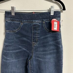 SPANX Cropped Flare Denim Medium Wash Raw Hem Pull On Stretch XS/P 20232R NWT